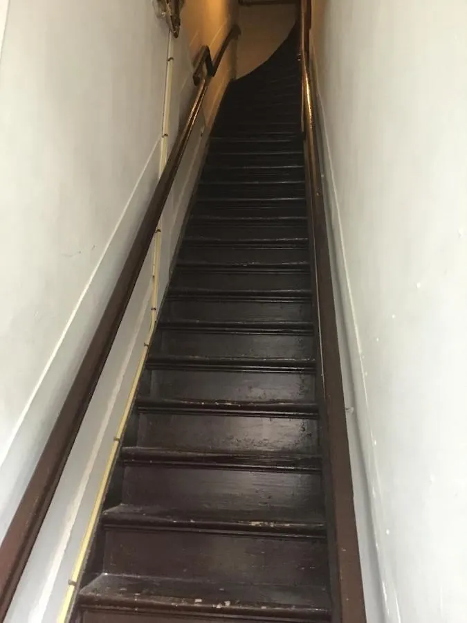 לינה וארוחת בוקר אמסטרדם Frank'S And Chong'S Excellent Location